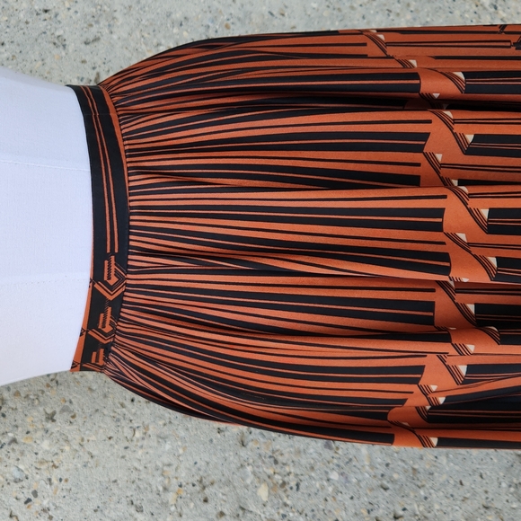 1970s black and orange skirt - Picture 3 of 8